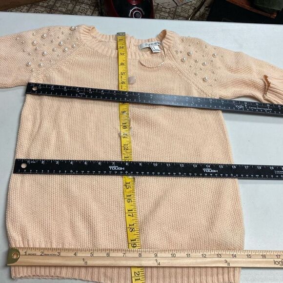 FOREVER 21 Women’s Pink/Peach Pullover Sweater Size Medium - Picture 4 of 9